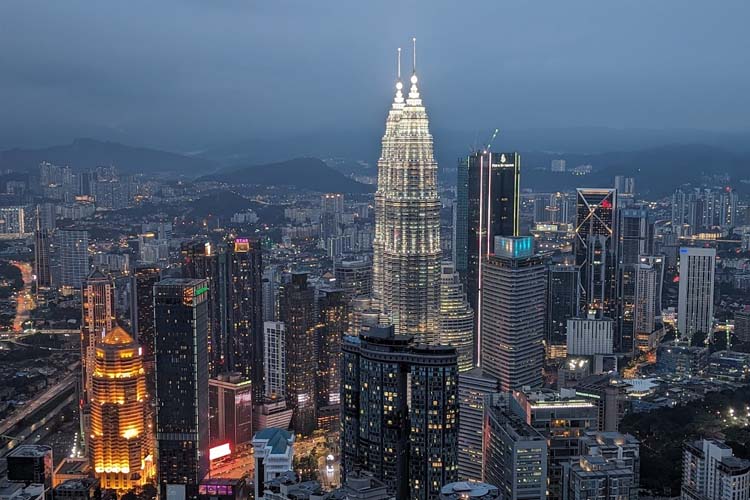 Pavilion Kuala Lumpur di Bukit Bintang Malaysia 2025 Pusat perbelanjaan Pavilion Kuala Lumpur di kawasan Bukit Bintang Malaysia