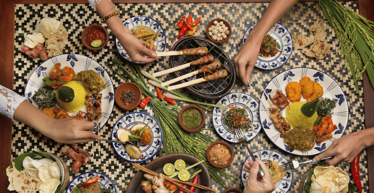 Rendang Padang autentik dengan rempah khas Minangkabau
