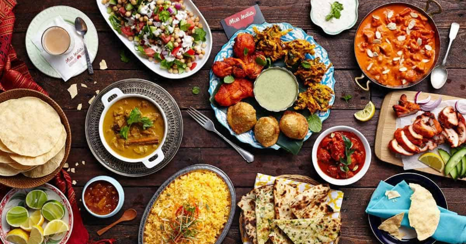 Aneka takjil segar dan minuman khas Ramadhan untuk berbuka puasa