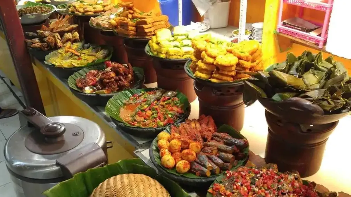 Rumah Makan Ampera, rumah makan Sunda dekat Gedung Sate Bandung