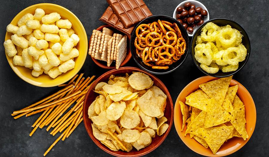 Bisnis Snack Kiloan Menguntungkan Camilan snack kiloan dalam kemasan menarik siap dijual