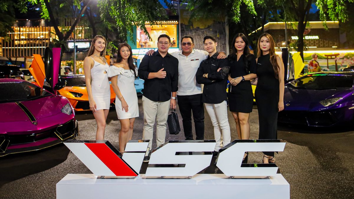 Komunitas Independent Supercars Club berkumpul dengan mobil mewah di acara eksklusif Indonesia