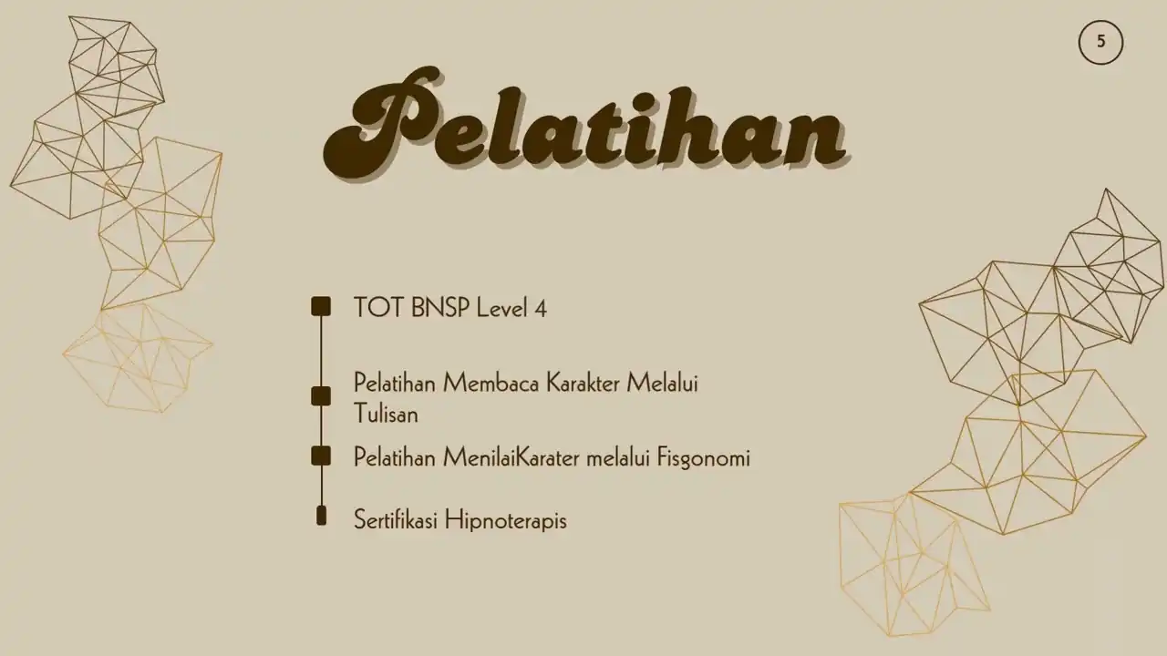 Konsultan karir sedang memberikan arahan dan motivasi kerja kepada klien profesional