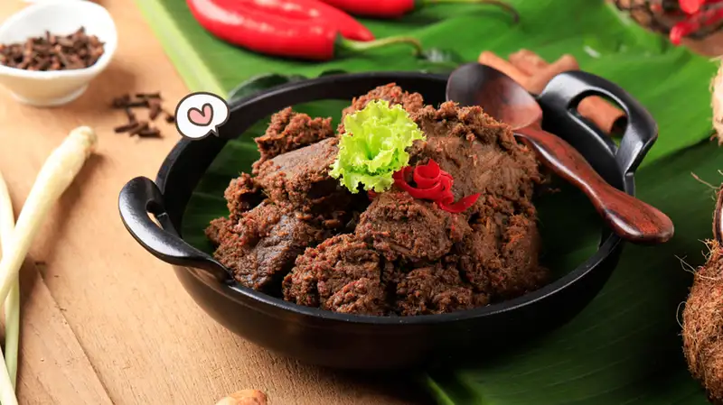 Rendang Daging Asli Indonesia Mendunia Rendang khas Minangkabau dengan bumbu rempah lengkap