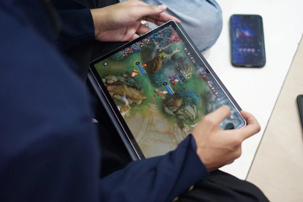 Sugesbola dan Tren Mobile Gaming Hiburan Digital yang Kian Digemari Sugesbola dan Tren Mobile Gaming Hiburan Digital yang Kian Digemari