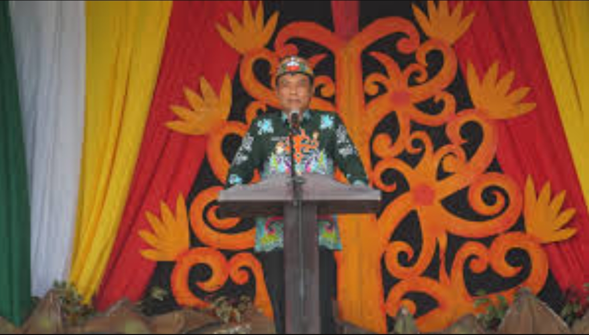 Komunitas Lokal Melestarikan Budaya Tradisional komunitas budaya lokal sedang melakukan kegiatan pelestarian tradisi