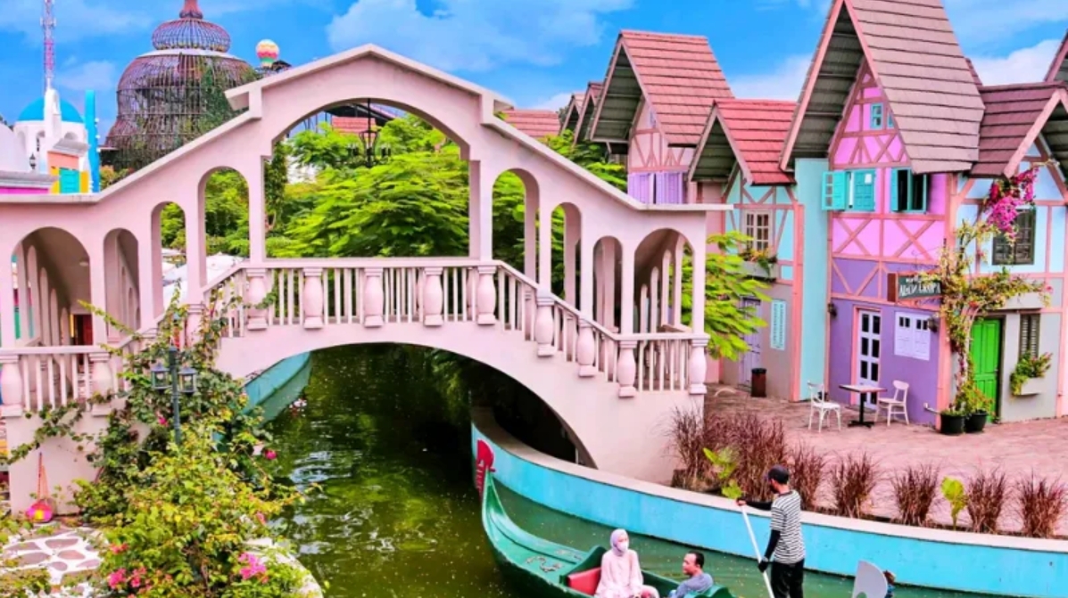 tempat hiburan lokal 2025 dengan suasana ramai dan desain instagramable