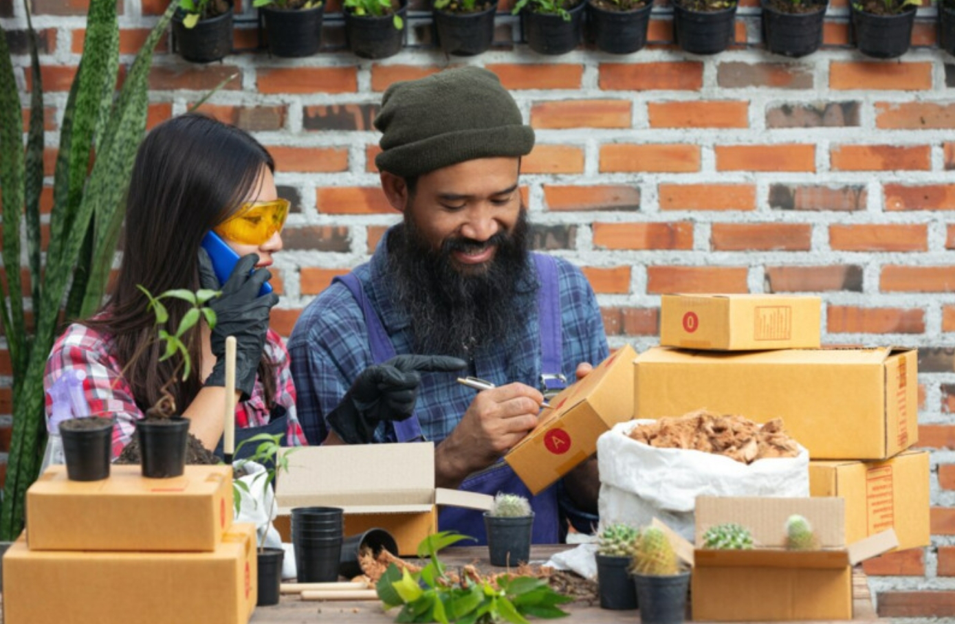 Strategi UMKM Kuliner Meningkatkan Penjualan di Era Digital Strategi UMKM kuliner meningkatkan penjualan melalui pemasaran digital dan branding usaha makanan lokal.