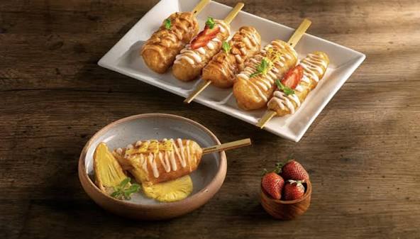 Peluang Bisnis Kuliner UMKM Lokal Indonesia Modern Bisnis kuliner UMKM lokal Indonesia dengan produk makanan kreatif dan strategi pemasaran modern
