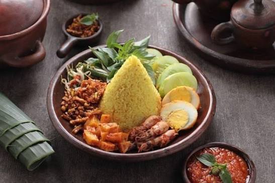 Kuliner lokal dan UMKM Indonesia dengan produk makanan khas daerah